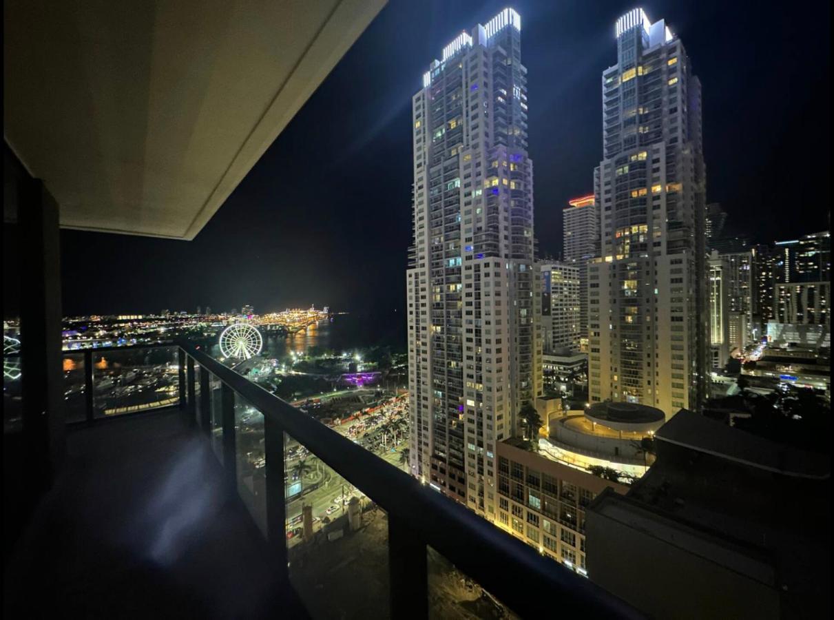 Beautiful Downtown Ocean View. Lägenhet Miami Exteriör bild